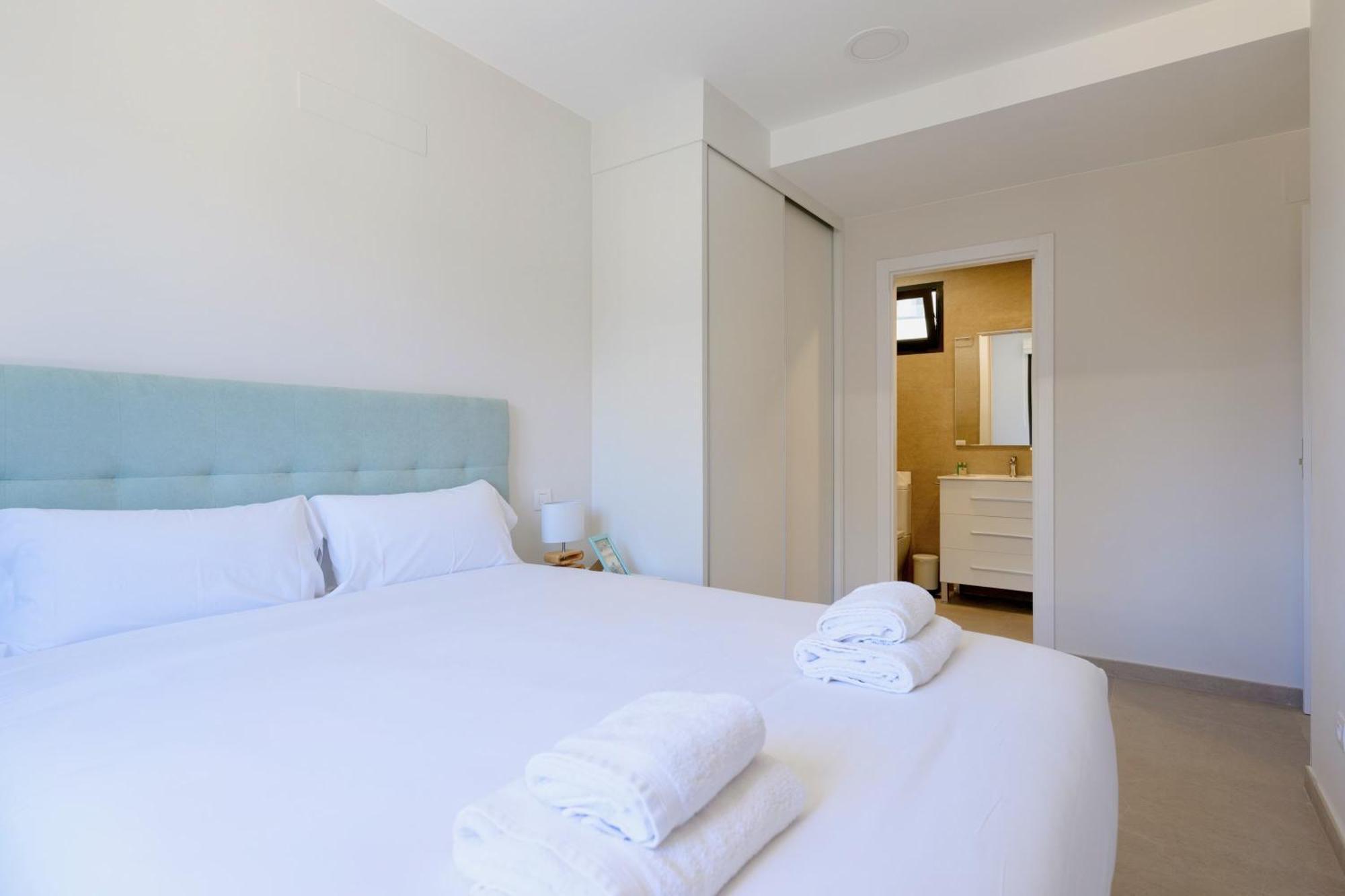 Апартаменты Brand New 2Br With Auto Check-In Лас-Пальмас-де-Гран-Канария Экстерьер фото